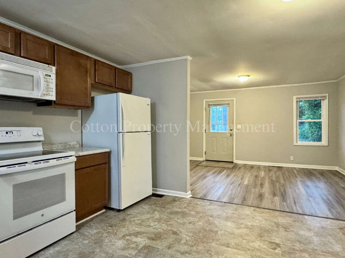 Photo - 2610 Dare Street-