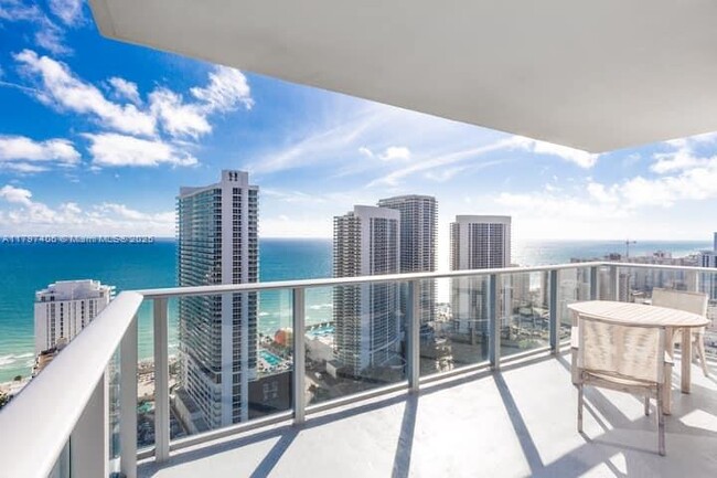 Foto del edificio - 4010 S Ocean Dr