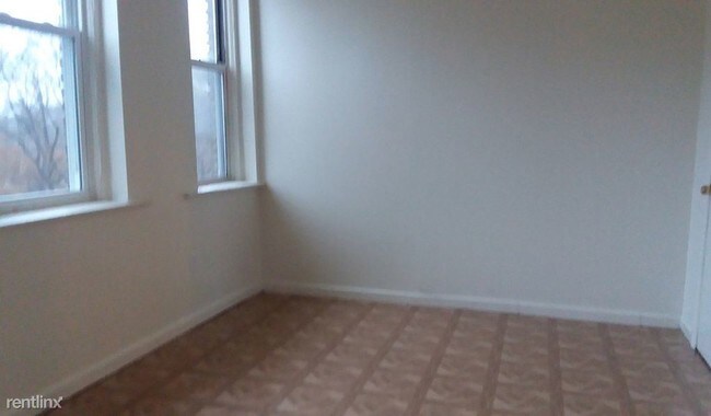 Foto del edificio - 3 br, 1 bath Apartment - 141 Park Ave # 143