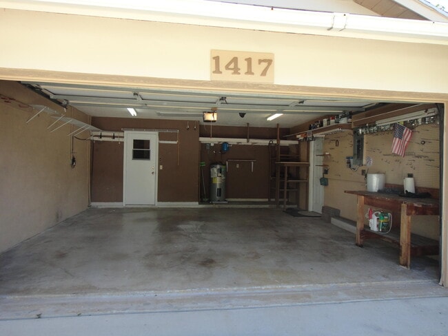 Foto del edificio - 1417 McDermott Ln