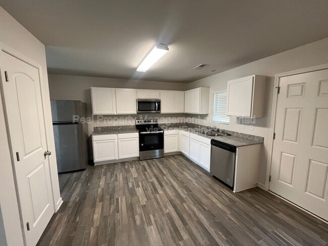 Foto del edificio - 3812 Bellingham Ct