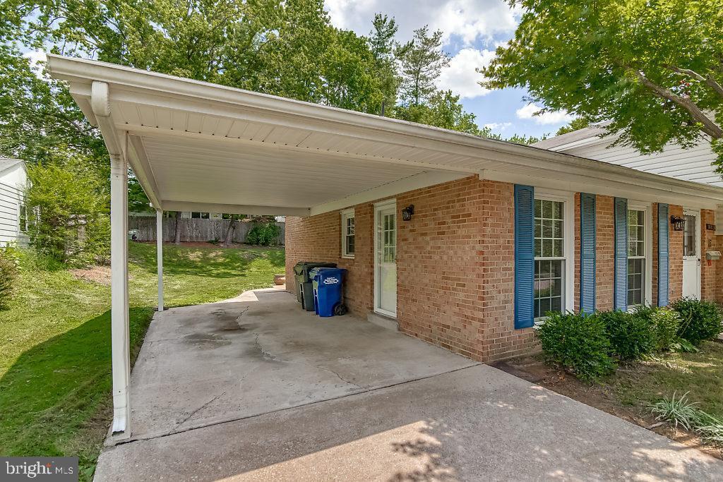 Foto principal - 8815 Linton Ln