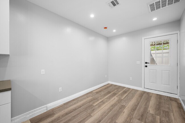 Foto del edificio - 13689 Bracken St