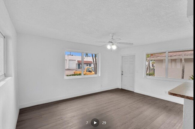 Foto del edificio - 2160 NW 29th St