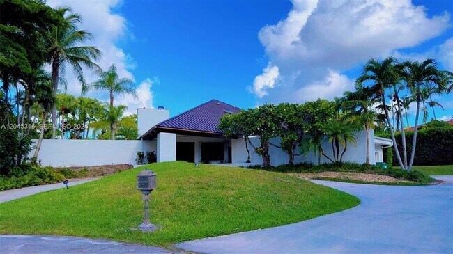 Building Photo - 8925 SW 102nd Terrace