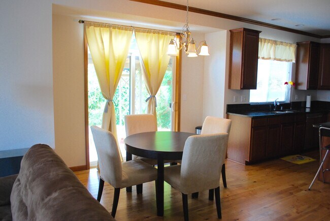 Foto del edificio - Wonderful Home Near Downtown Bothell!