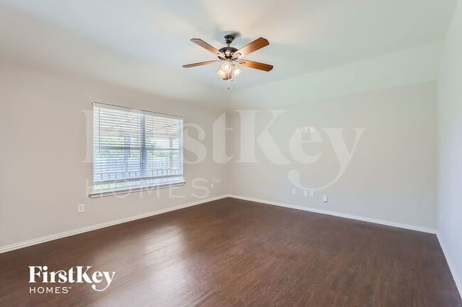 Foto del edificio - 260 Meadowcrest Dr