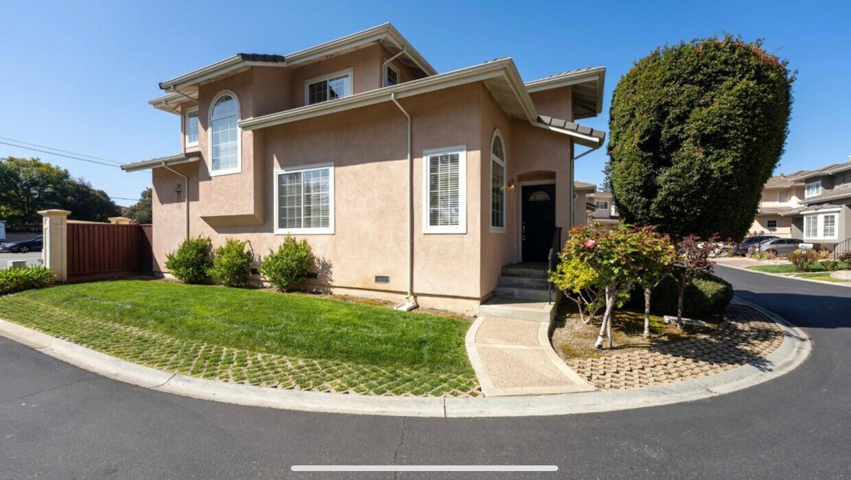 Foto principal - 1048 Bougainvillea Terrace