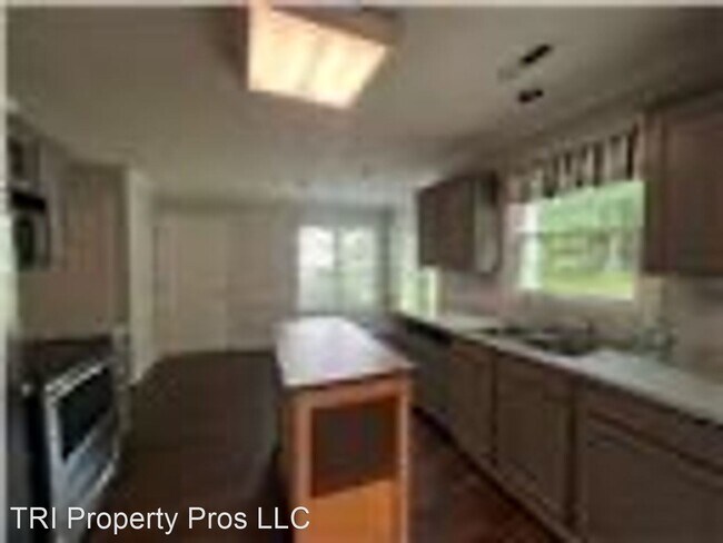 Foto del edificio - 3 br, 2.5 bath House - 3310 Timberwolf Avenue