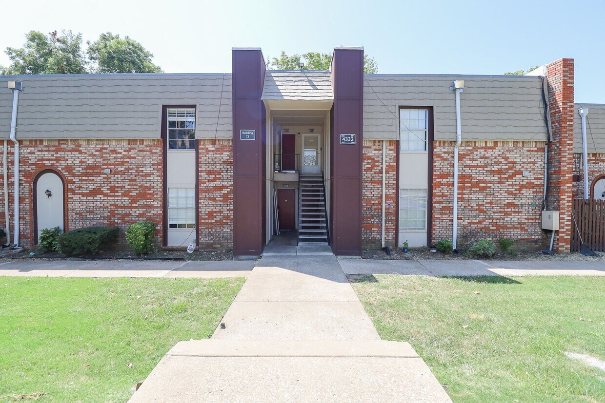 Primary Photo - 2 Bed | 2 Bath in Central Tulsa!