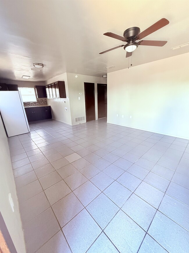 Building Photo - 502 El Monte Loop