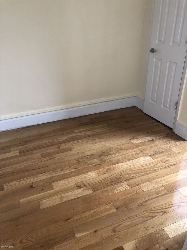 Foto del edificio - 3 br, 1 bath  - 510 W 136th St