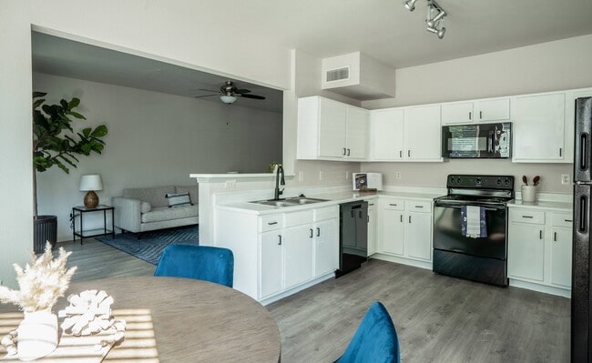 The Henry at Deerbrook - Apartments in Humble, TX | Apartments.com