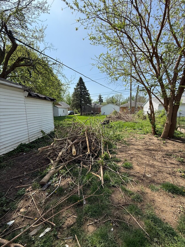 Foto del edificio - 1455 E Whitmer St