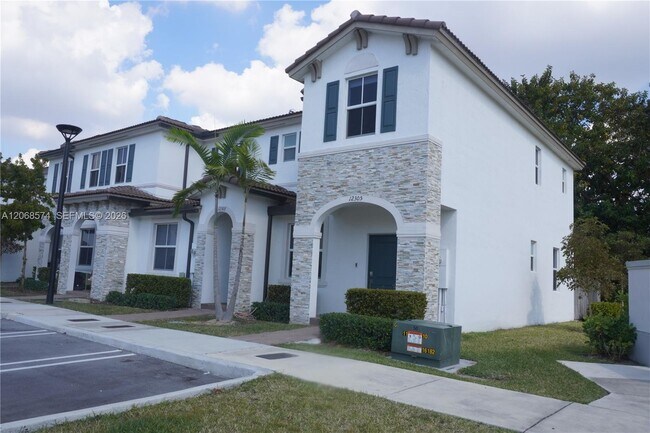 Foto del edificio - 12305 NW 23rd Ct
