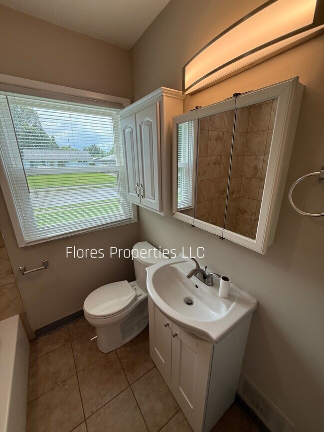 Foto del edificio - 1136 Pauline Ave