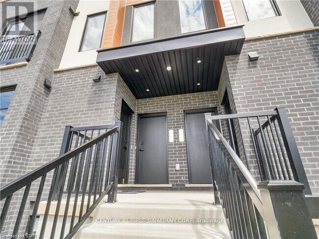 Building Photo - 3900 Savoy St