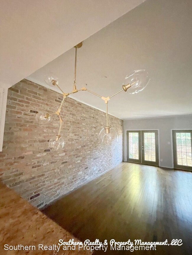 Building Photo - 2 br, 2.5 bath House - 2948 Old Farm Road