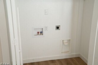 Building Photo - 7071 Township Rd 466