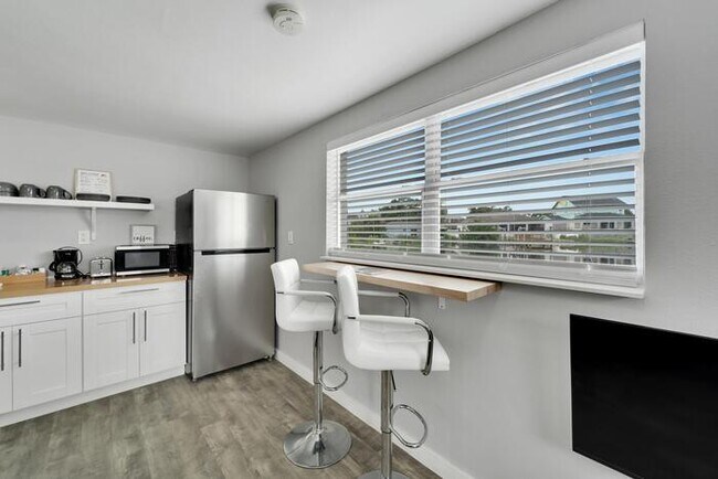 Foto del edificio - 8818 Rocky Creek Dr