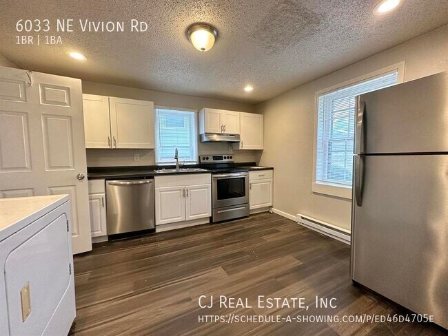 Building Photo - 6033 NE Vivion Rd