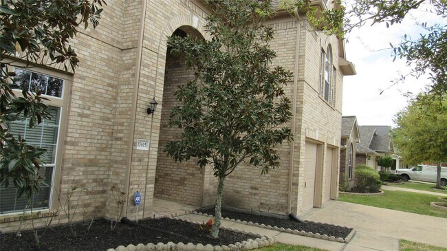 Building Photo - 17615 Belwood Park Ln