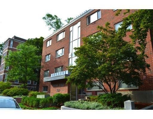 Building Photo - 329 Harvard St