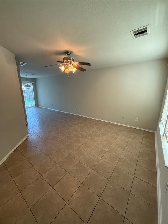 Foto del edificio - 214 Remington Harbor Ct