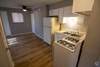 Building Photo - 3639 Blaine Ave