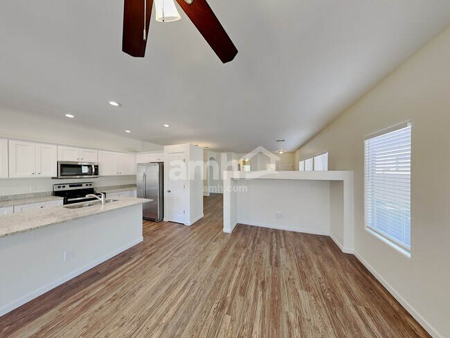 Foto del edificio - 2833 E Morenci Rd