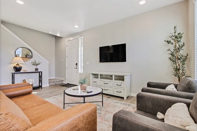 Building Photo - 17065 N Hounslow Wy