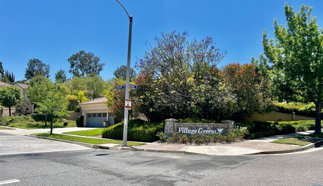 Foto del edificio - Eagle Glen Single Story Home w/Solar