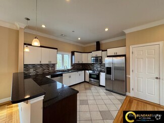 Building Photo - 473 Revere Beach Pky