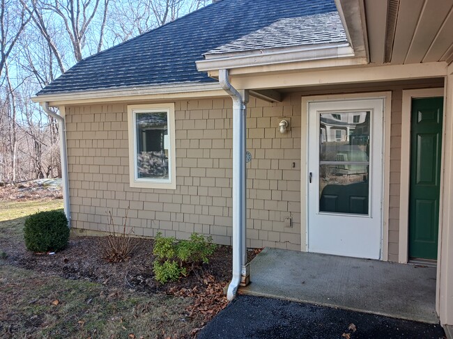 Entrance - 51 Prospect Rdg
