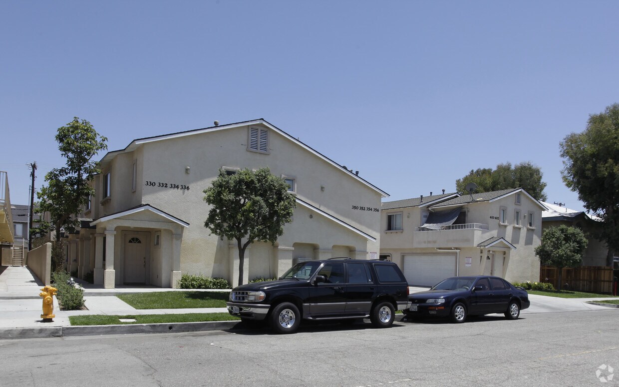 Building Photo - 330-402 S Claudina St