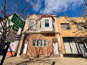 Building Photo - 2604 W Fullerton Ave