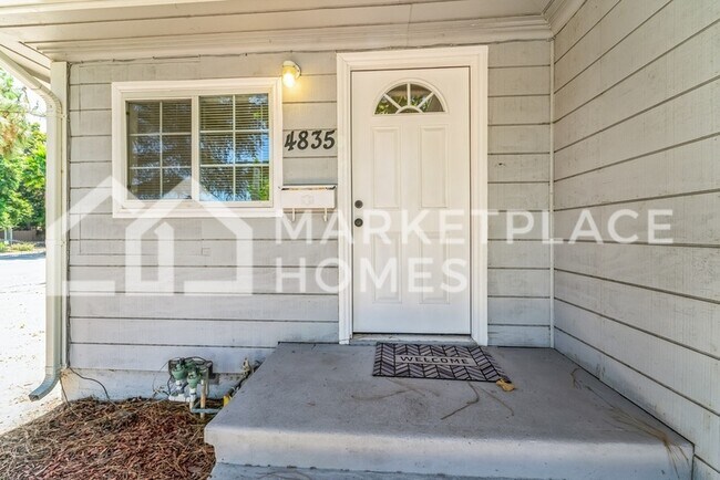 Foto del edificio - 4835 Colfax Ave