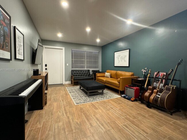Foto del edificio - 2840 Taylor St