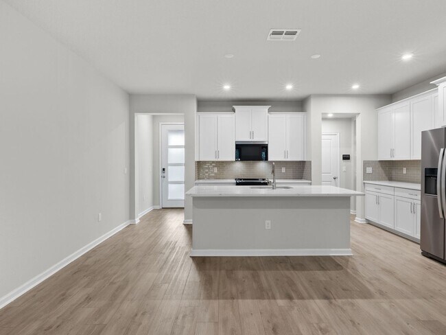 Building Photo - 3 Bedroom Townhome in Lutz