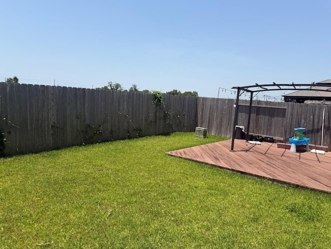 Building Photo - 16039 Kingfield Haven Dr