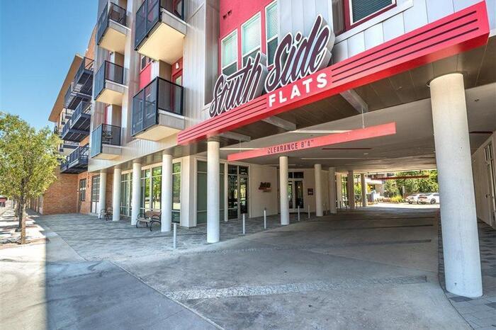 Foto principal - 1210 S Lamar St