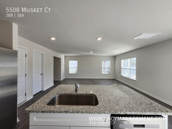 Foto del edificio - 5508 Musket Ct