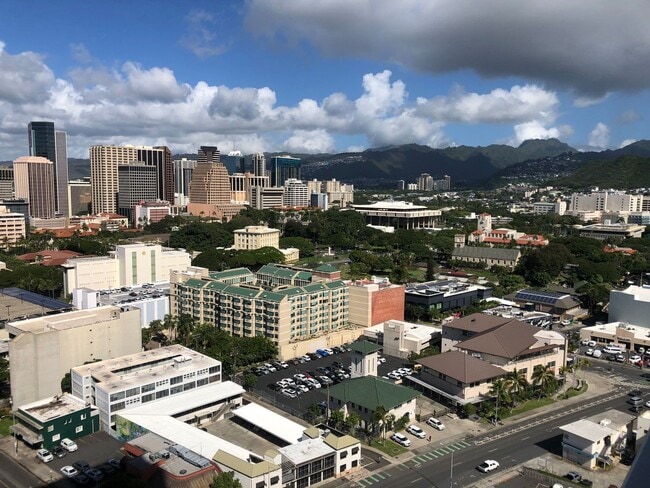 Photo - LUXURY 1/1/1 AT KEAUHOU PLACE, OCEAN/CITY/MOUNTAIN VIEWS House