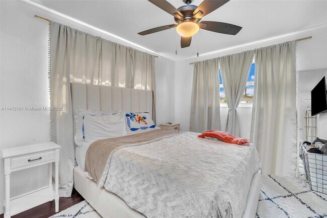 Foto del edificio - 7221 Fairway Blvd