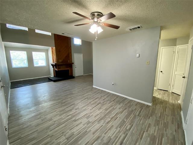 Foto del edificio - 9696 Walnut St