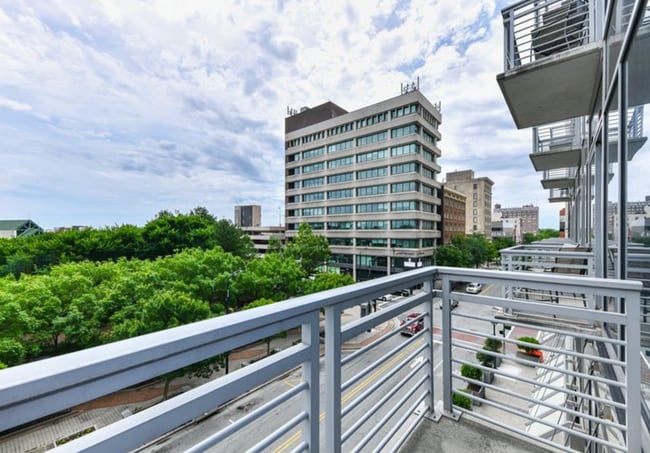 Building Photo - Downtown Greensboro High-Rise Luxury 1 bed...