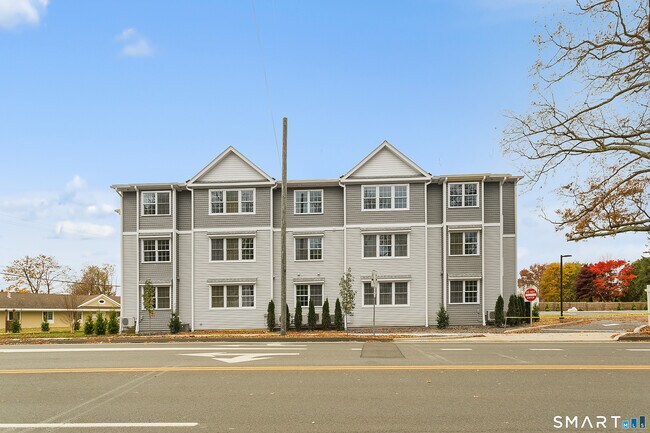 Foto del edificio - 1645 Black Rock Tpke