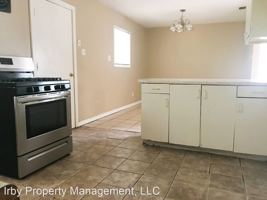 Primary Photo - 3 br, 1 bath House - 4118 Latimer Lane