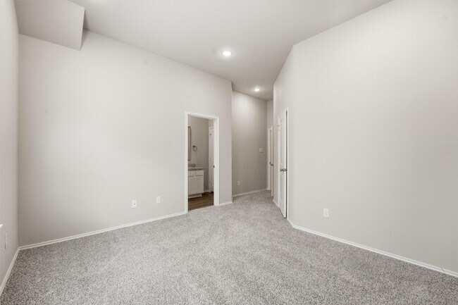 Building Photo - 10176 Barberry St