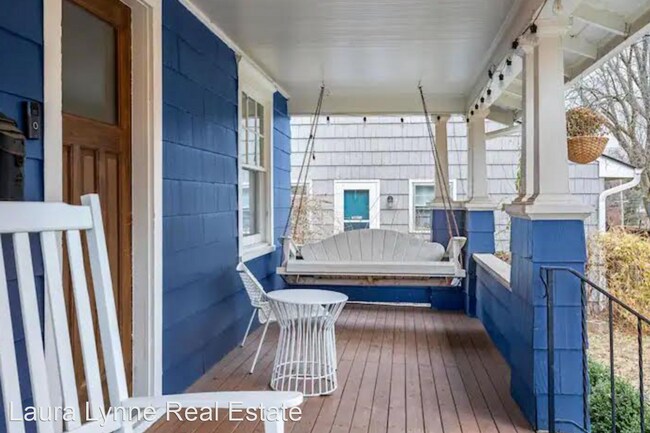 Building Photo - 3 br, 2 bath House - 807 W 75th St
